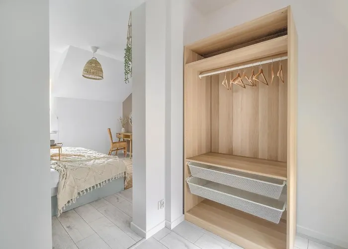 Zeylanda Rest Point *